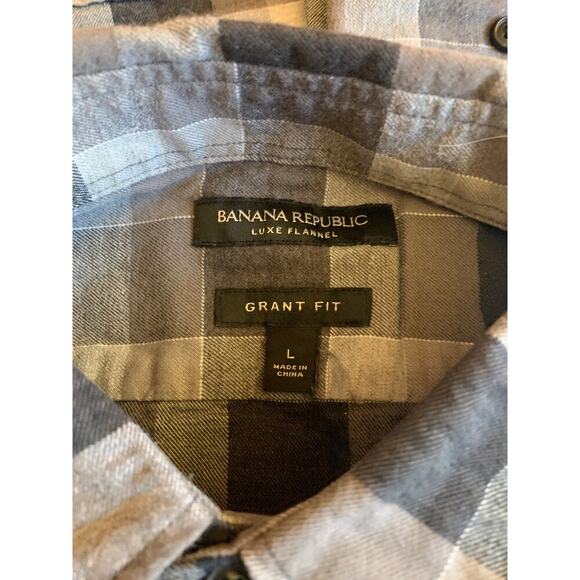 BANANA REPUBLIC Men's Casual Checked Button Down Flannel Shirt / Size: Large - Picture 3 of 6